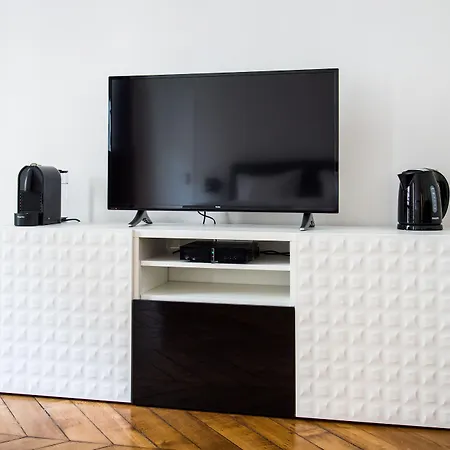 Nocleg ze śniadaniem Square 4*