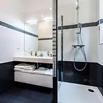 Square Bed & Breakfast 4*