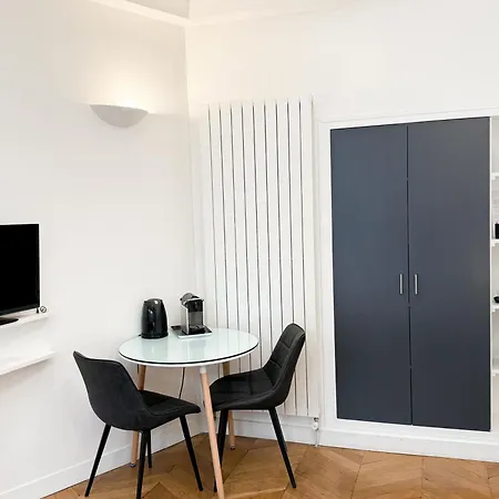 Square Bed & Breakfast 4*