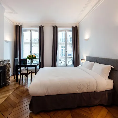 Square 4* Parigi