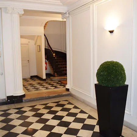 Bed & Breakfast Square Parigi