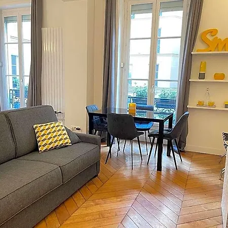Square فندق مبيت وإفطار 4*