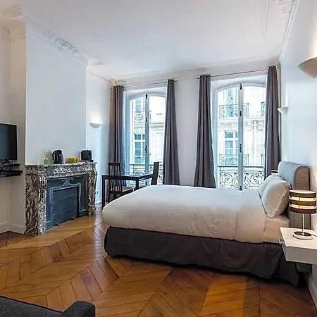 فندق مبيت وإفطار Square باريس