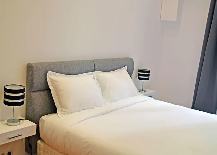 住宿加早餐酒店 Square 4*