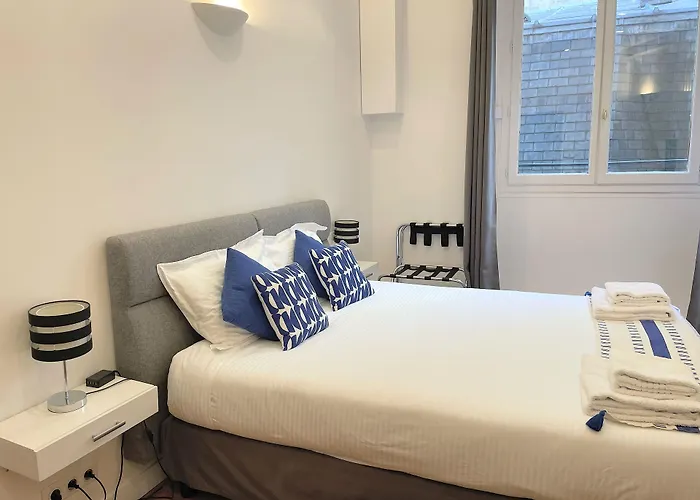 Square فندق مبيت وإفطار باريس