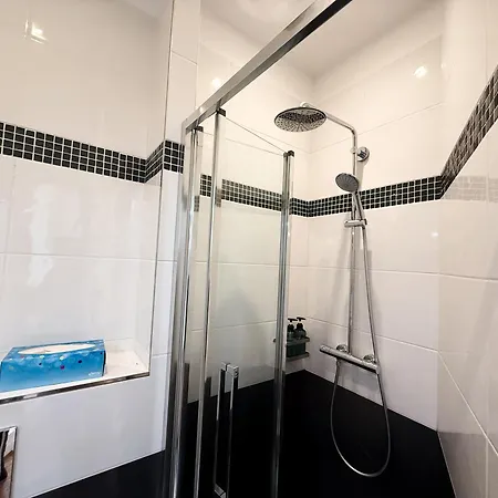 Couette-café Square 4*