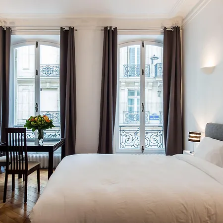 Square Couette-café 4*