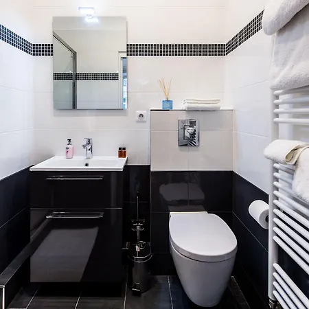 Square Couette-café 4*