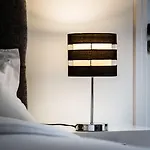 Square 4* Paris